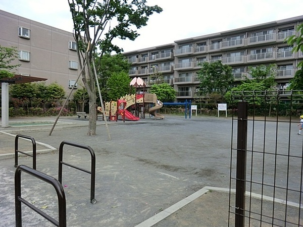 パークシティ武蔵小杉ザガーデンタワーズウエスト(今井さくら公園)