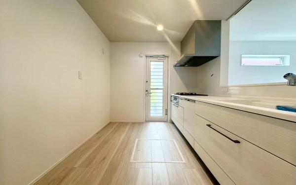 保土ヶ谷区上菅田町 全2棟B号棟(キッチン)