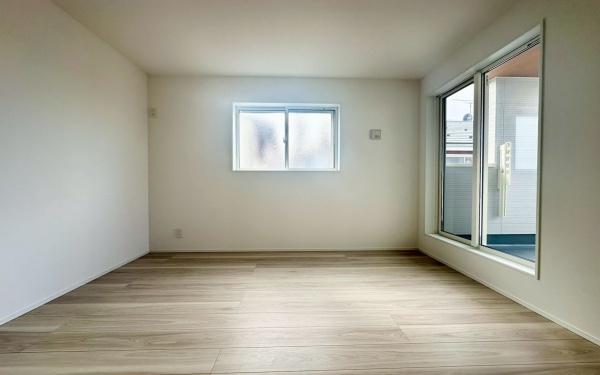 保土ヶ谷区上菅田町 全2棟B号棟(子供部屋)