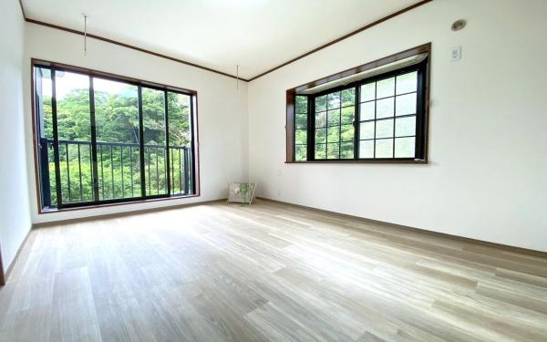 横浜市磯子区上中里町の中古一戸建て