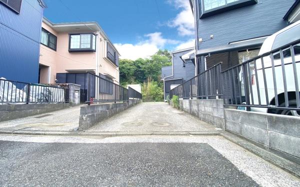横浜市磯子区上中里町の中古一戸建て