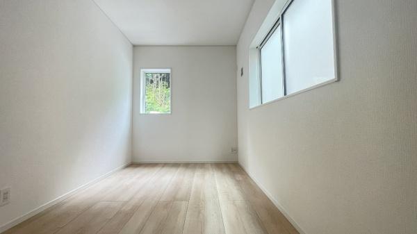 鎌倉市関谷　全２棟２号棟