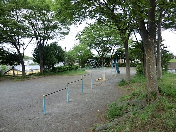 グリーンコーポ東戸塚A棟(川上長作公園)