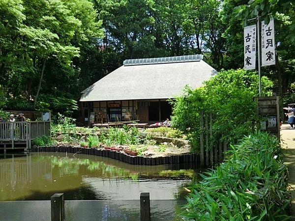 ライオンズヴィアーレ港北ニュータウン(せせらぎ公園)