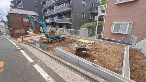 横浜市保土ケ谷区釜台町の新築一戸建