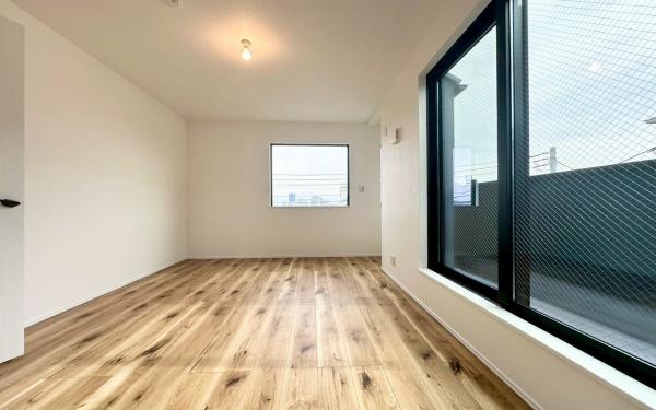 保土ケ谷区鎌谷町 全1棟1号棟(寝室)