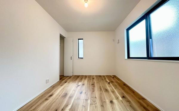 保土ケ谷区鎌谷町 全1棟1号棟(洋室)