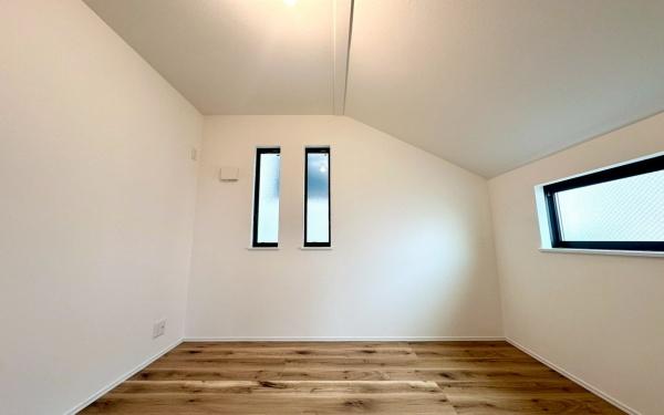 保土ケ谷区鎌谷町 全1棟1号棟(子供部屋)