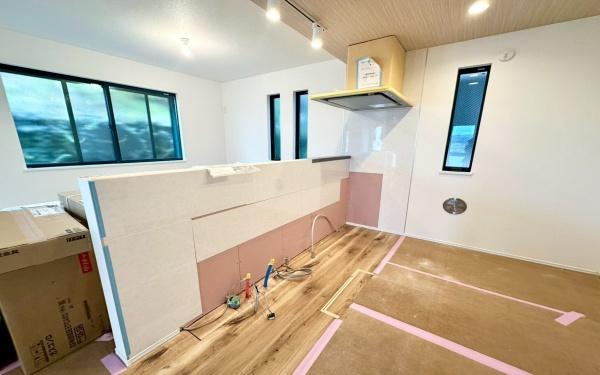 保土ケ谷区鎌谷町 全1棟1号棟(キッチン)