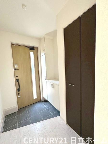 鎌倉市今泉台7丁目 全1棟1号棟(玄関)