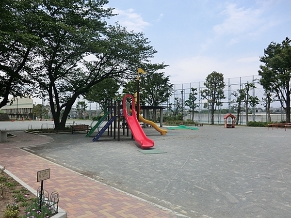 ノブヒル・ホドガヤ(瀬戸ケ谷町公園)