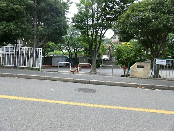 鎌倉市十二所の中古一戸建て(六浦西第二公園)