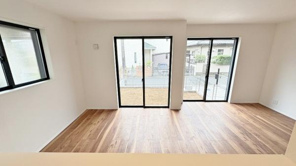 港南区日限山４丁目　全２棟２号棟