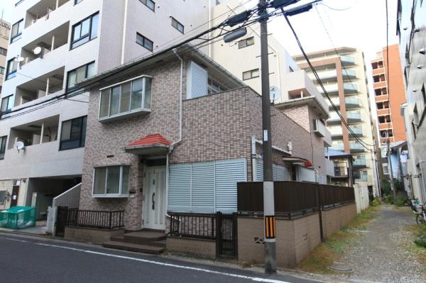 横浜市南区新川町１丁目の中古一戸建て