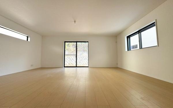 川崎市宮前区五所塚１丁目の新築一戸建