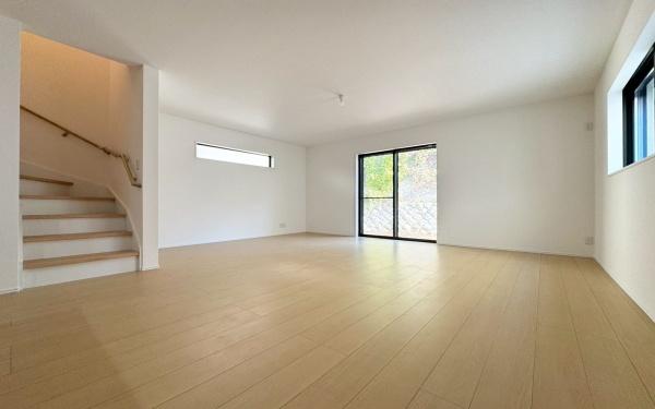 川崎市宮前区五所塚１丁目の新築一戸建