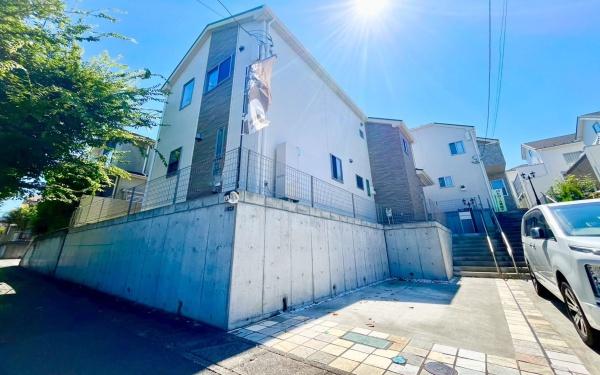 川崎市多摩区南生田２丁目の中古一戸建