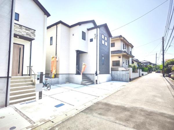 港南区日限山4丁目　全2棟1号棟