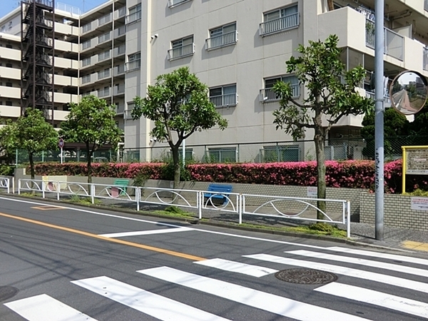 ローズハイツ東和多摩川(南六郷三丁目児童公園)