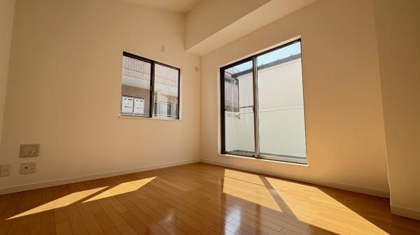 横浜市磯子区磯子２丁目の中古一戸建て