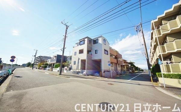 港南区丸山台2丁目　全3棟2号棟