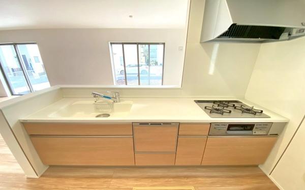 栄区野七里１丁目　全２棟１号棟