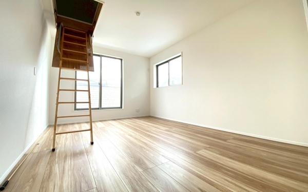 栄区野七里１丁目　全２棟１号棟