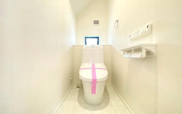 栄区野七里１丁目　全２棟２号棟