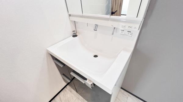戸塚区汲沢７丁目　全２棟Ａ号棟