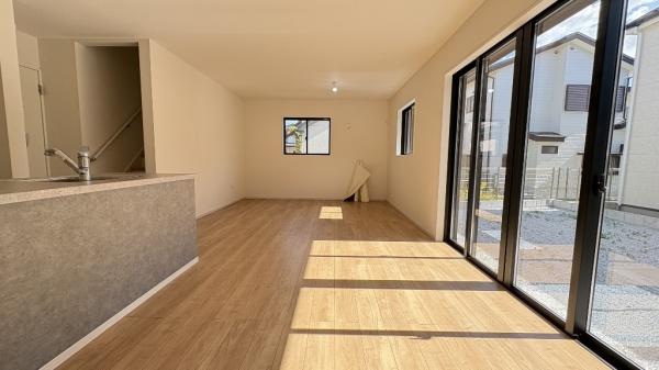 泉区和泉中央北3丁目　全3棟1号棟