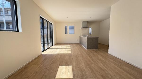 泉区和泉中央北3丁目　全3棟1号棟