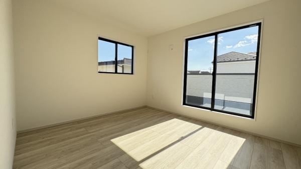 泉区和泉中央北3丁目　全3棟2号棟