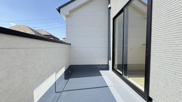 泉区和泉中央北3丁目　全3棟2号棟