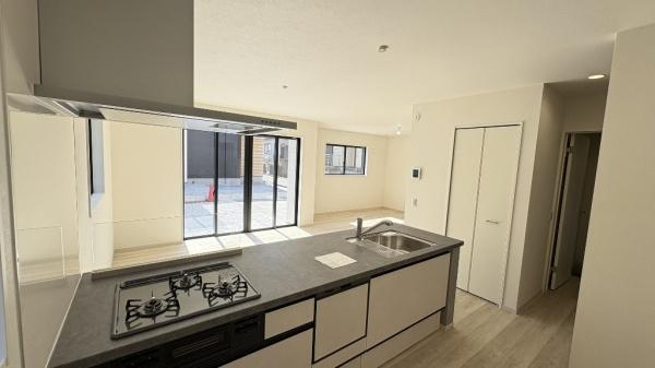 泉区和泉中央北3丁目　全3棟2号棟