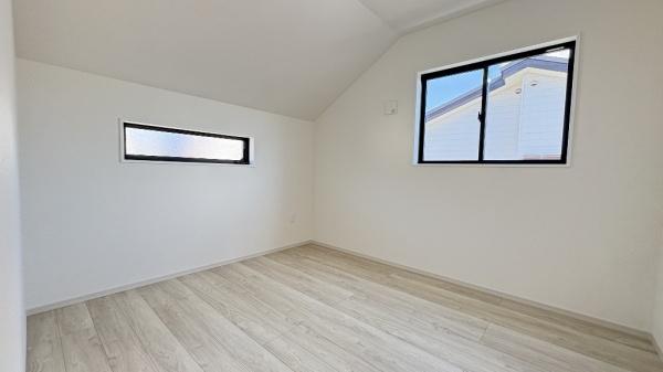 泉区和泉中央北3丁目　全3棟2号棟