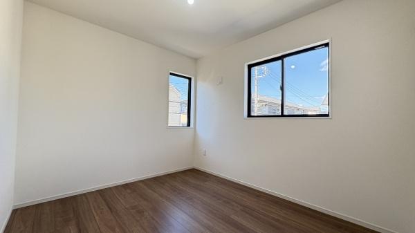 泉区和泉中央北3丁目 全3棟3号棟(洋室)