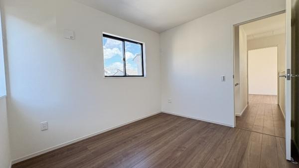 泉区和泉中央北3丁目 全3棟3号棟(洋室)