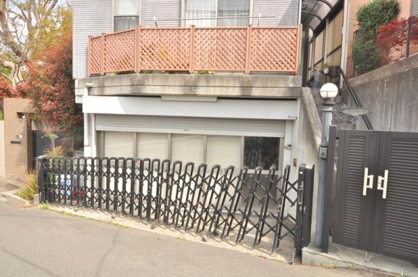 横浜市神奈川区旭ケ丘の中古一戸建て