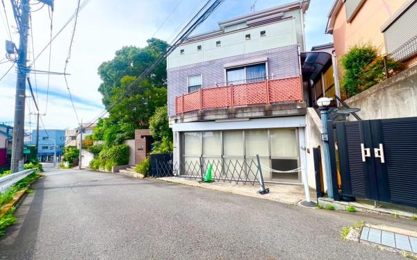 横浜市神奈川区旭ケ丘の中古一戸建て