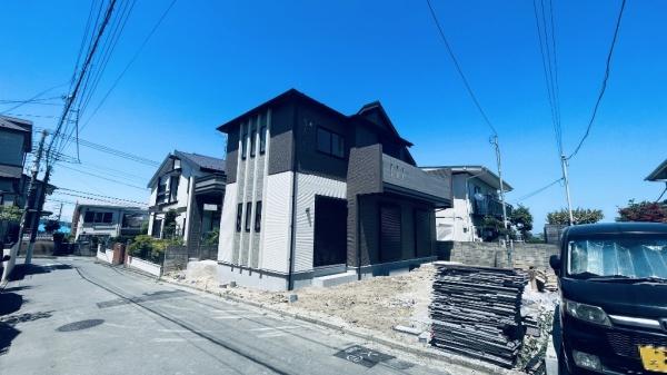 金沢区六浦東３丁目　全１棟