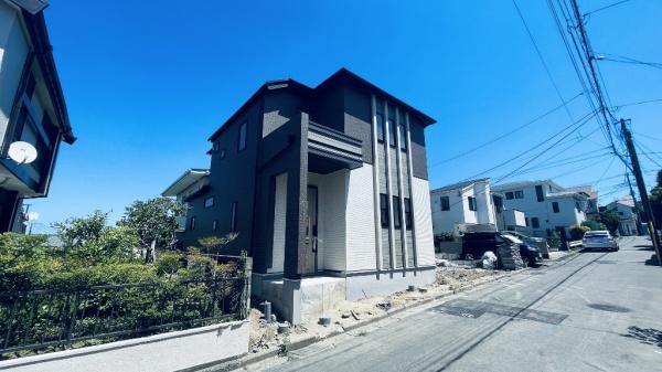金沢区六浦東３丁目　全１棟