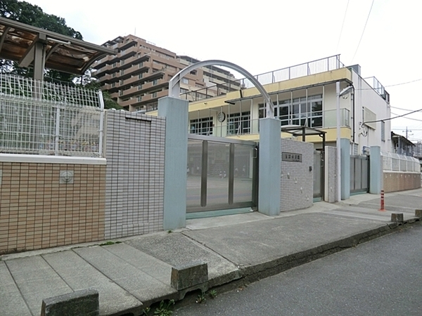 セントラルコート溝ノ口(高津幼稚園)