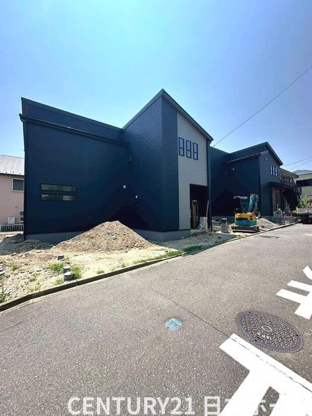 金沢区高舟台2丁目　全2棟2号棟
