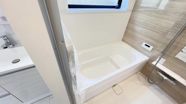 南区六ツ川２丁目　全１棟