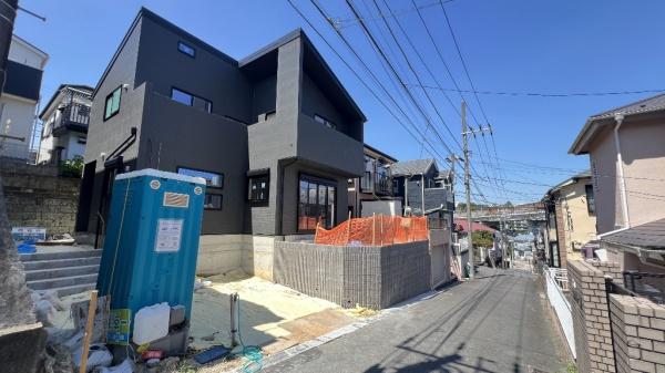 南区六ツ川２丁目　全１棟