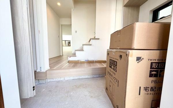 金沢区富岡西４丁目　全２棟２号棟