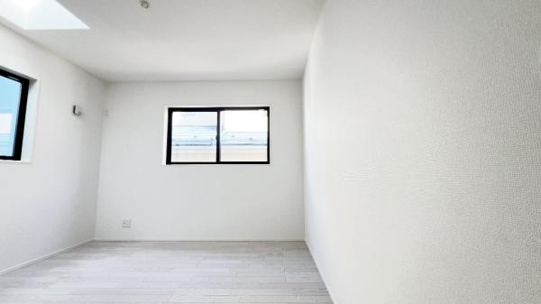 神奈川区六角橋４丁目　全５棟２号棟