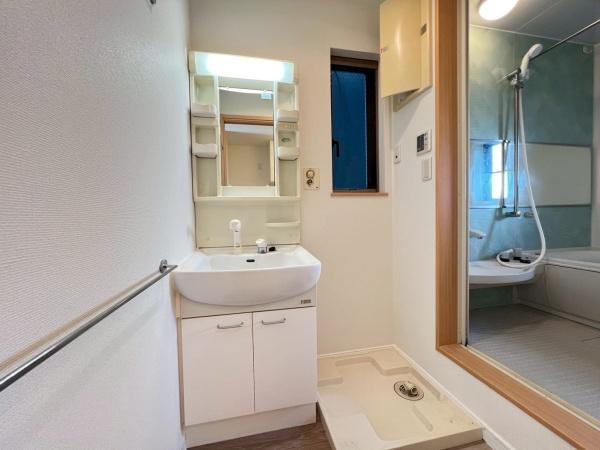 横浜市鶴見区生麦4丁目の中古一戸建て(洗面台・洗面所)