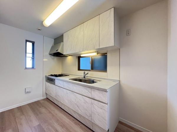 横浜市鶴見区生麦4丁目の中古一戸建て(キッチン)