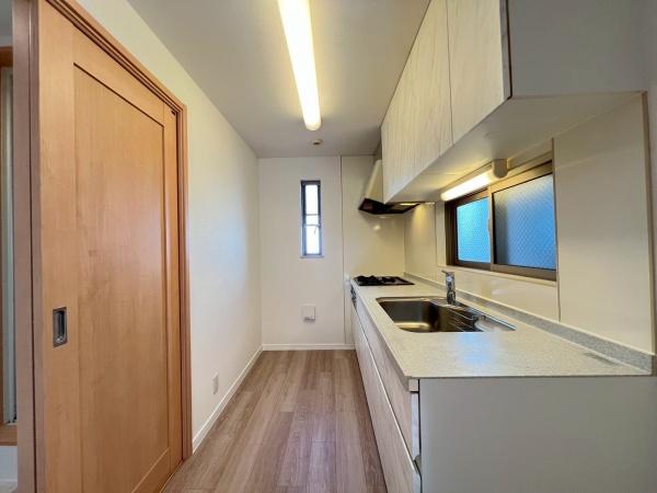 横浜市鶴見区生麦4丁目の中古一戸建て(キッチン)